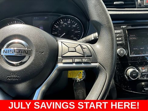 Used 2019 Nissan Rogue S AWD/4WD image 12