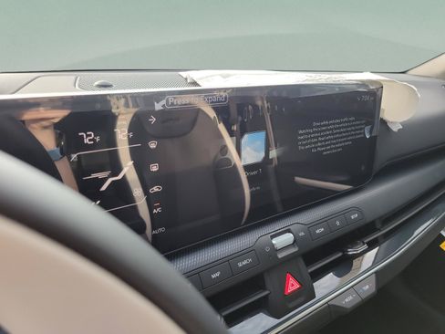 New 2026 Kia K4 GT-Line FWD image 17
