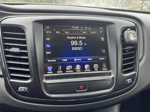 Used 2016 Chrysler 200 S w/ Navigation & Sound Group I AWD/4WD image 8