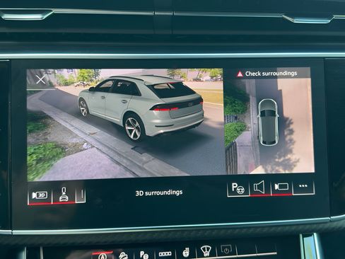 Used 2026 Audi SQ8 Prestige w/ Prestige Package AWD/4WD image 16