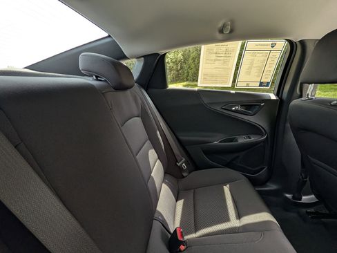 Used 2022 Chevrolet Malibu LS FWD image 20