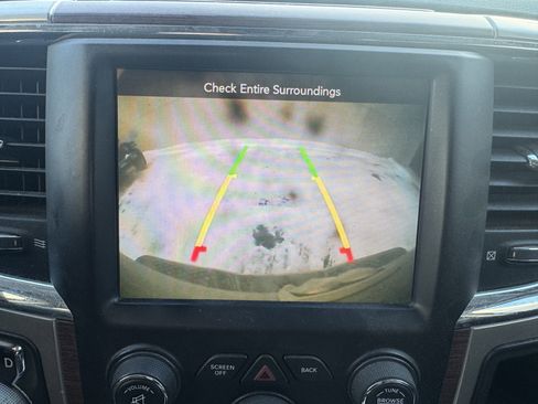 Used 2015 RAM 1500 Laramie w/ Convenience Group image 12