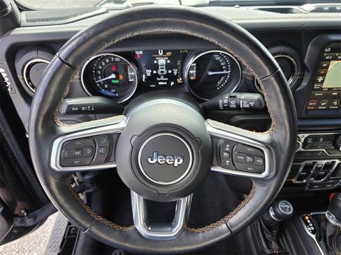 Used 2021 Jeep Wrangler Unlimited Sahara image 18