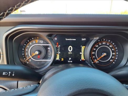 New 2026 Jeep Gladiator Mojave w/ Safety Group image 25
