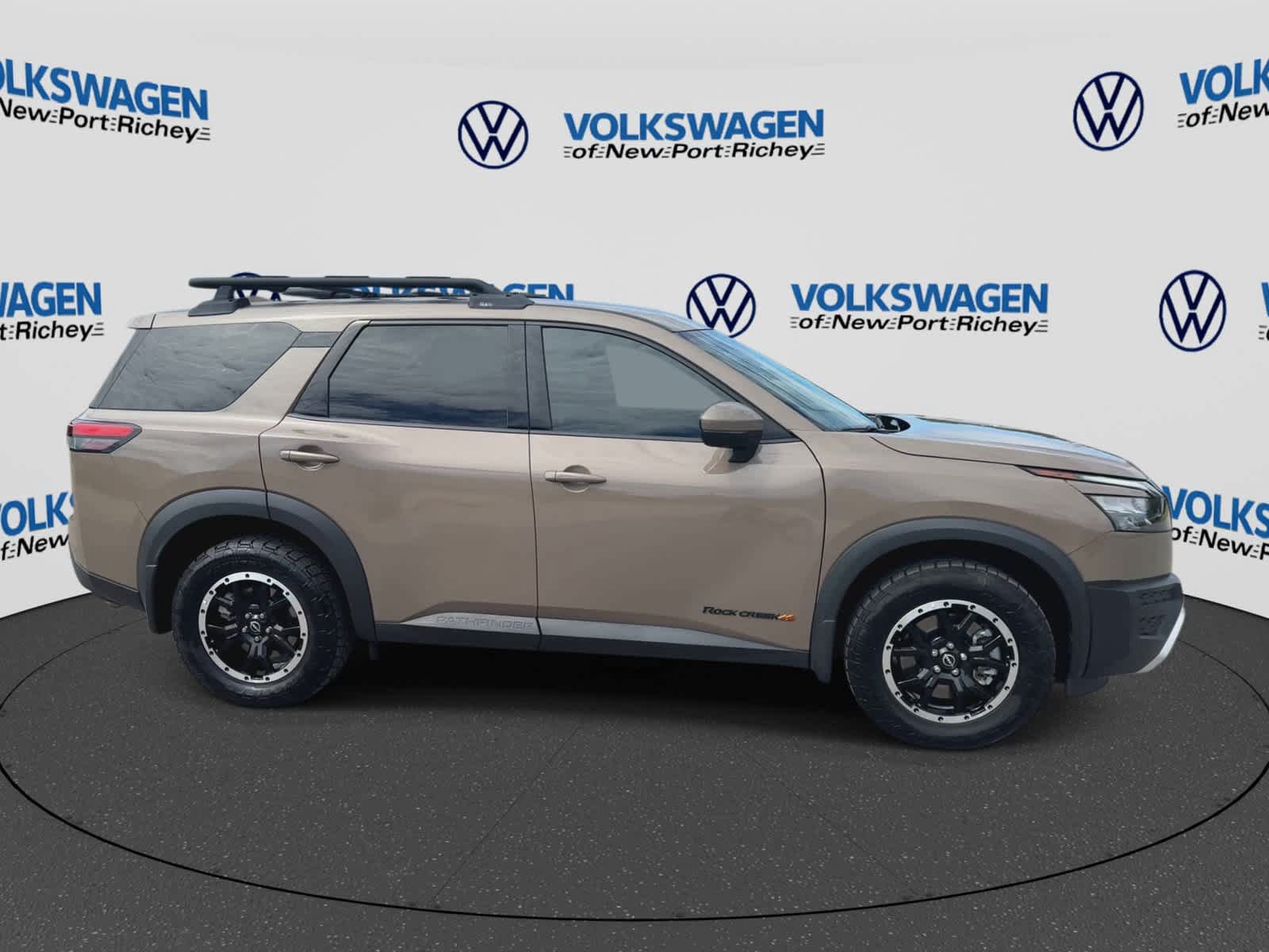 Used 2025 Nissan Pathfinder Rock Creek AWD/4WD image 9