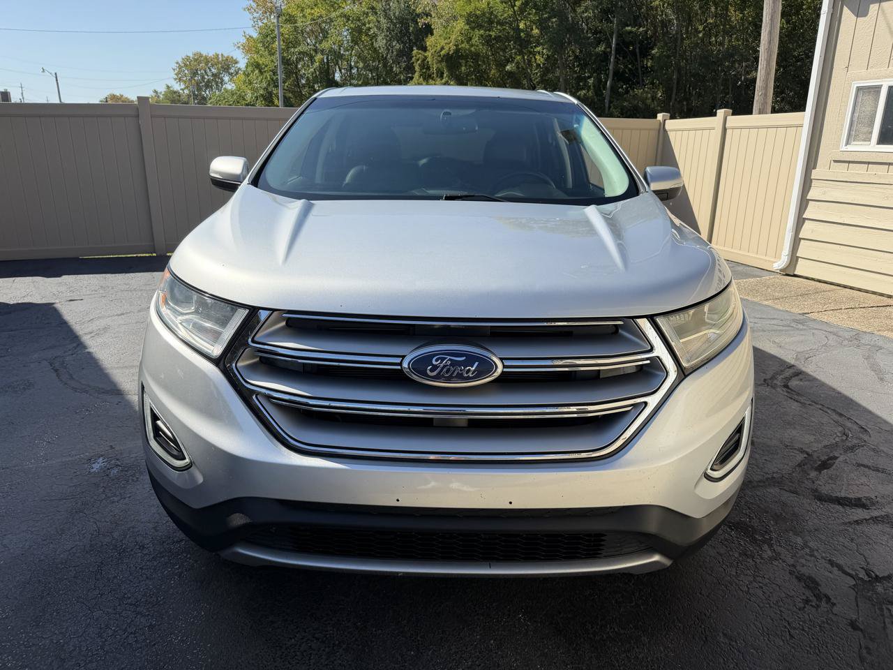 Used 2017 Ford Edge Titanium w/ Technology Package AWD/4WD image 8