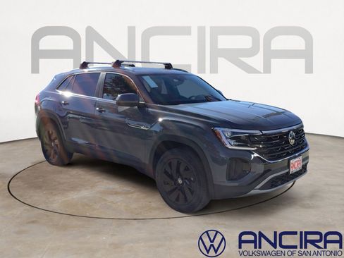 New 2026 Volkswagen Atlas Cross Sport SE image 1