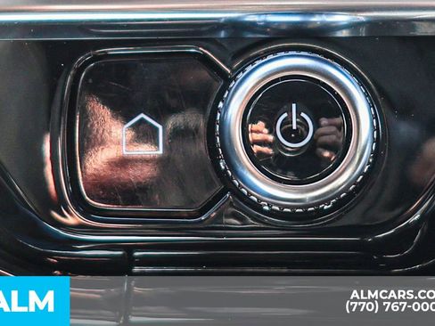 Used 2023 GMC Sierra 1500 Elevation image 42