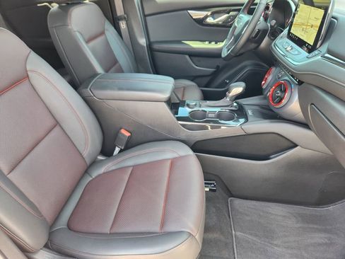 Certified 2025 Chevrolet Blazer RS w/ Driver Confidence II Package FWD image 14