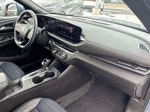 Certified 2024 Buick Envista Preferred w/ Convenience I Package image 27