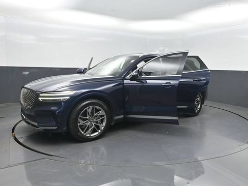 Used 2022 Genesis GV70 2.5T w/ Advanced Package AWD/4WD image 35