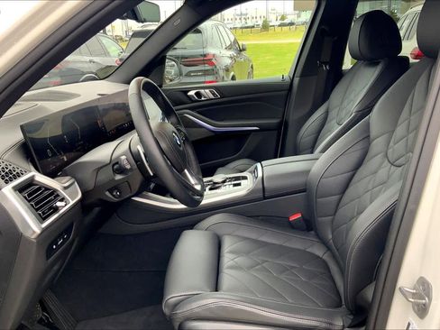 Used 2024 BMW X5 xDrive40i w/ Premium Package image 7