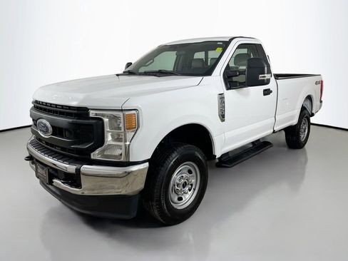 Used 2022 Ford F250 XL w/ Power Equipment Group image 4