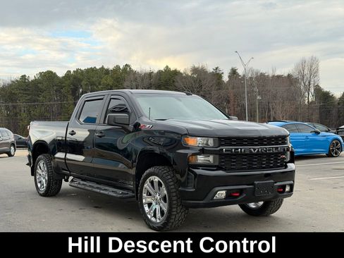 Used 2019 Chevrolet Silverado 1500 Custom Trail Boss image 5