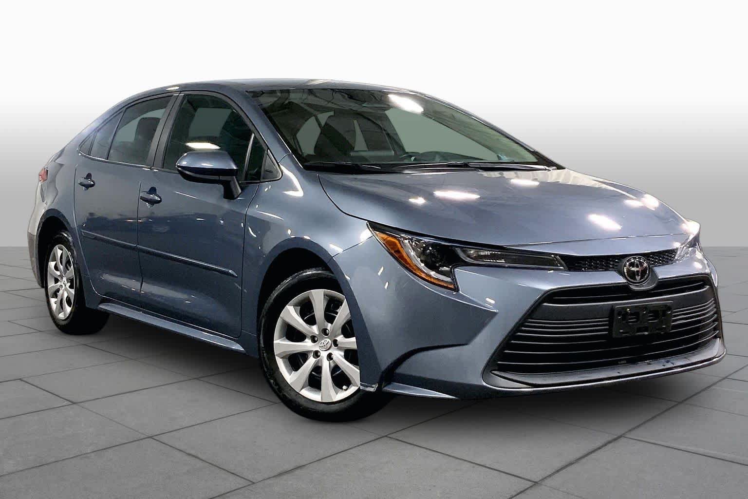 Certified 2024 Toyota Corolla LE FWD image 3