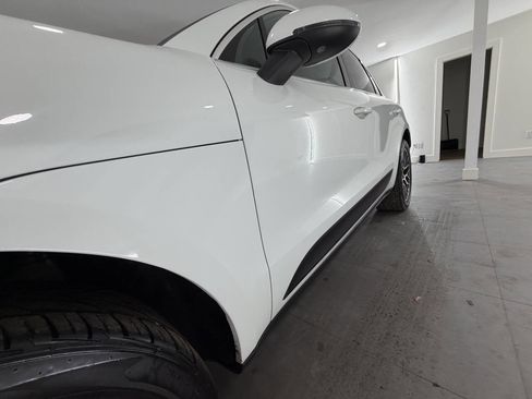 Used 2017 Porsche Macan S image 4