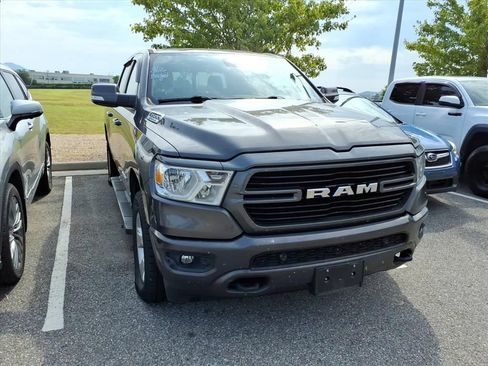 Used 2019 RAM 1500 Big Horn AWD/4WD image 3