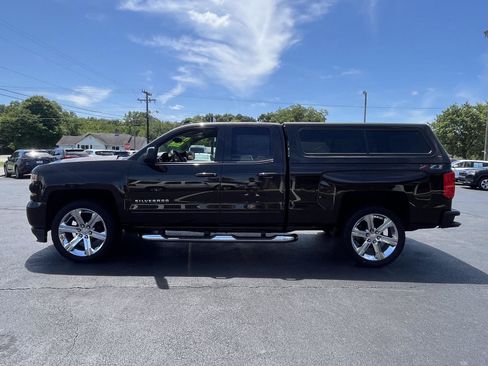 Used 2019 Chevrolet Silverado 1500 LT w/ LPO, Chrome Package AWD/4WD image 24