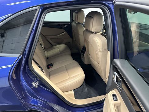 Certified 2026 Porsche Macan AWD/4WD image 40