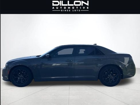 Used 2019 Chrysler 300 S RWD image 5