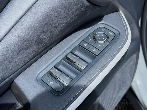 New 2026 Lexus TX 500h AWD image 25