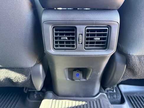 Used 2025 Toyota RAV4 LE AWD/4WD image 34