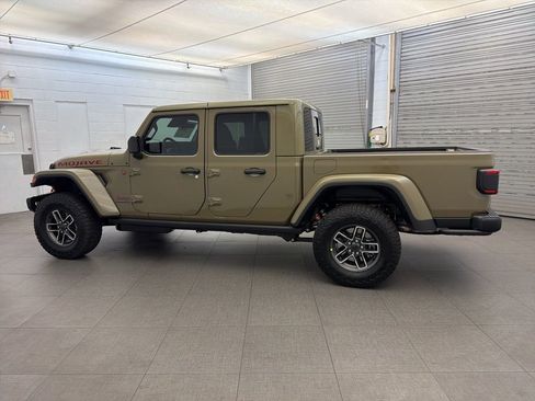 New 2026 Jeep Gladiator Mojave image 5