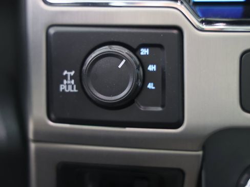 Used 2022 Ford F250 Platinum image 6