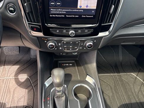 Used 2021 Chevrolet Traverse Premier w/ LPO, Floor Liner Package AWD/4WD image 17
