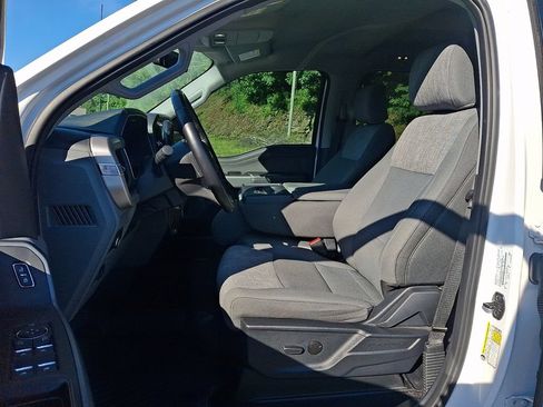 Used 2022 Ford F150 XLT w/ Equipment Group 301A Mid AWD/4WD image 13