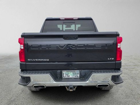 Used 2022 Chevrolet Silverado 1500 LTZ AWD/4WD image 4