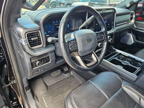 Used 2025 Ford F350 Platinum AWD/4WD image 16