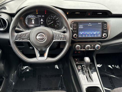 Used 2023 Nissan Kicks SV image 16