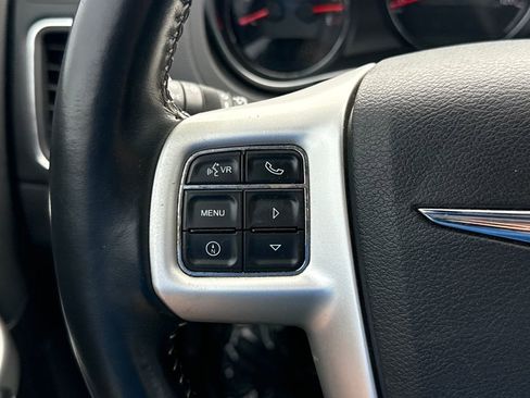 Used 2012 Chrysler 200 S image 18