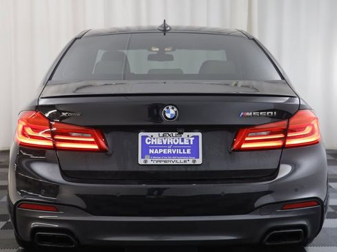 Used 2019 BMW M550i xDrive w/ Premium Package image 17