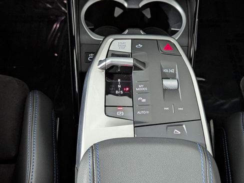 Used 2025 BMW X1 M35i w/ Premium Package image 38