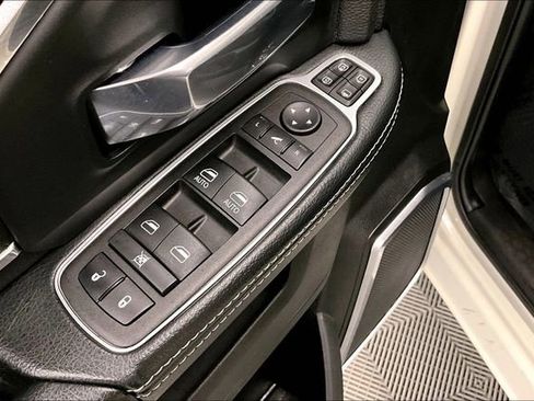 Used 2024 RAM 3500 Laramie AWD/4WD image 31