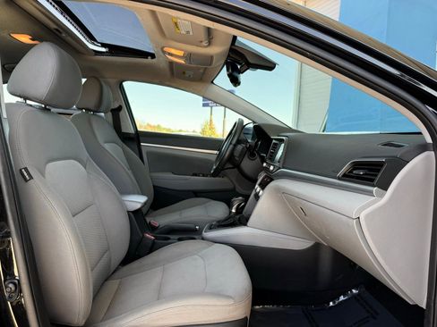 Used 2020 Hyundai Elantra Value Edition w/ Winter Weather Package image 24