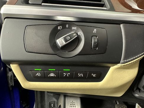 Used 2015 BMW M6 Convertible image 33