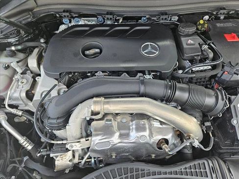 Used 2025 Mercedes-Benz GLA 250 image 22