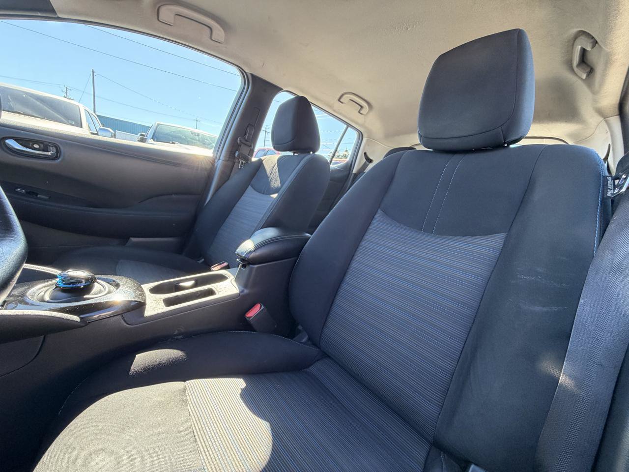 Used 2018 Nissan Leaf SV FWD image 11