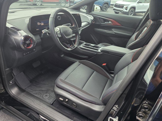 Used 2026 Chevrolet Equinox EV RS AWD/4WD image 2