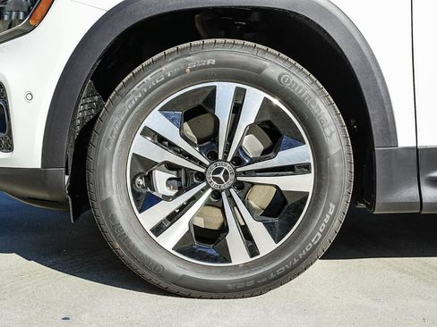 Used 2026 Mercedes-Benz GLB 250 image 9