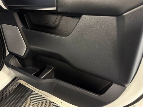 Used 2024 Ford F150 Platinum w/ FX4 Off-Road Package image 32