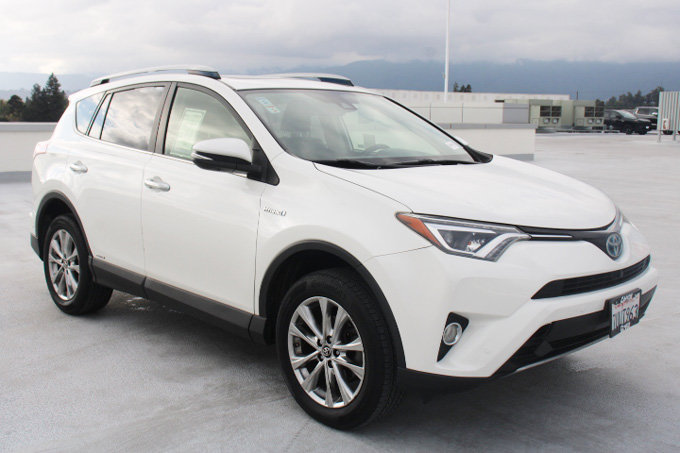 Used 2017 Toyota RAV4 Limited w/ Advanced Technology Package AWD/4WD image 2