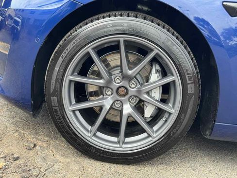 Used 2022 Tesla Model 3 Long Range AWD/4WD image 7