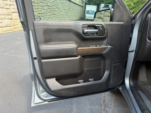 Used 2020 Chevrolet Silverado 1500 LT w/ Texas Edition AWD/4WD image 30
