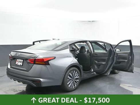 Used 2023 Nissan Altima 2.5 SV image 56