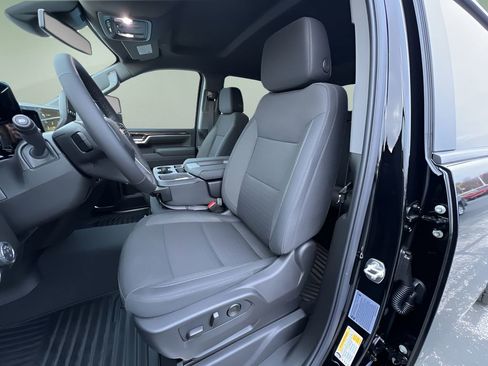 New 2026 Chevrolet Silverado 3500 LT image 19