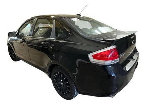 Used 2009 Ford Focus SES FWD image 3